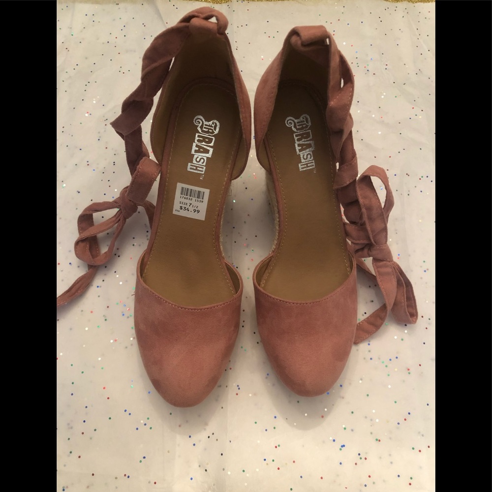 Blush Pink Espadrille Wedge Heels 👠